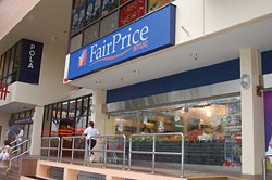 FairPrice har sina butiker i utkanten av centrum, dr fackets medlemmar lever och verkar i vardagen. Foto: HILKKA JUKARAINEN